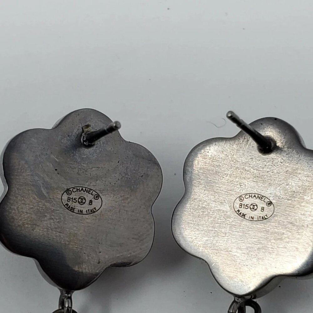 100% Authentic CHANEL Dark Grey CC Pearl Stud Earrings 370-082825 - Picture 7 of 11